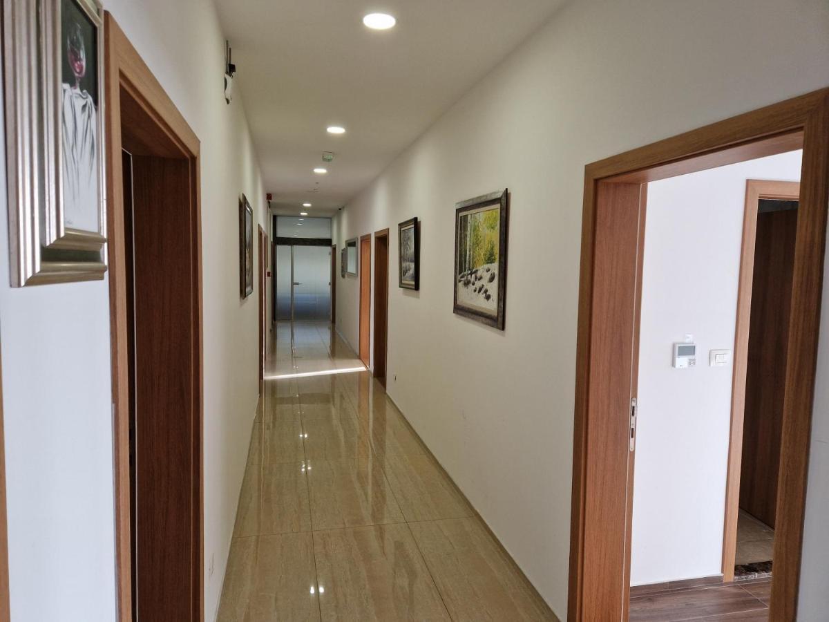 Mitrovici  Motel Celebic المظهر الخارجي الصورة